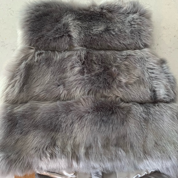 FAUX FUR VEST - Picture 5 of 5
